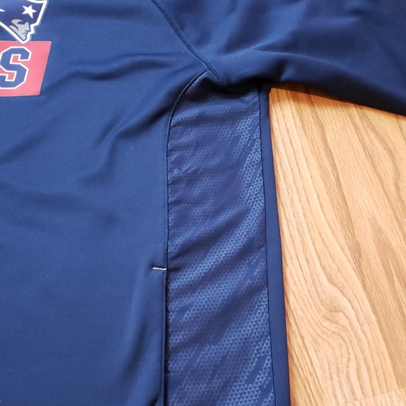 New England Patriots Hoodie XL - Picture 4 of 7